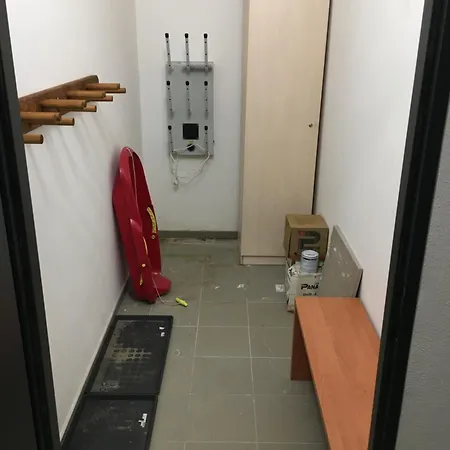 Apartman U Svahu شقة *